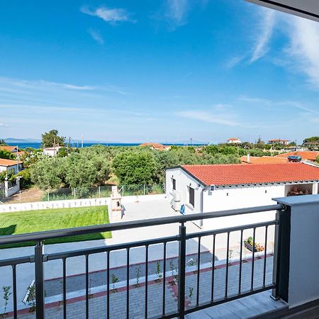 Chryssis Village By Travel Pro Services - Nea Potidaia Halkidiki Неа Потидея Екстериор снимка