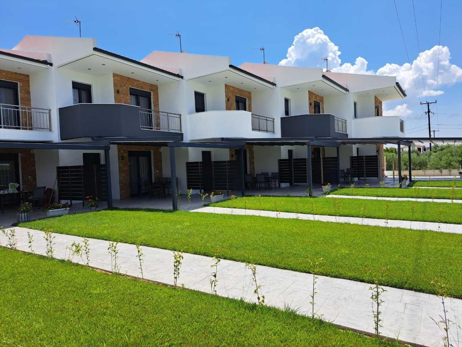 Chryssis Village By Travel Pro Services - Nea Potidaia Halkidiki Неа Потидея Екстериор снимка