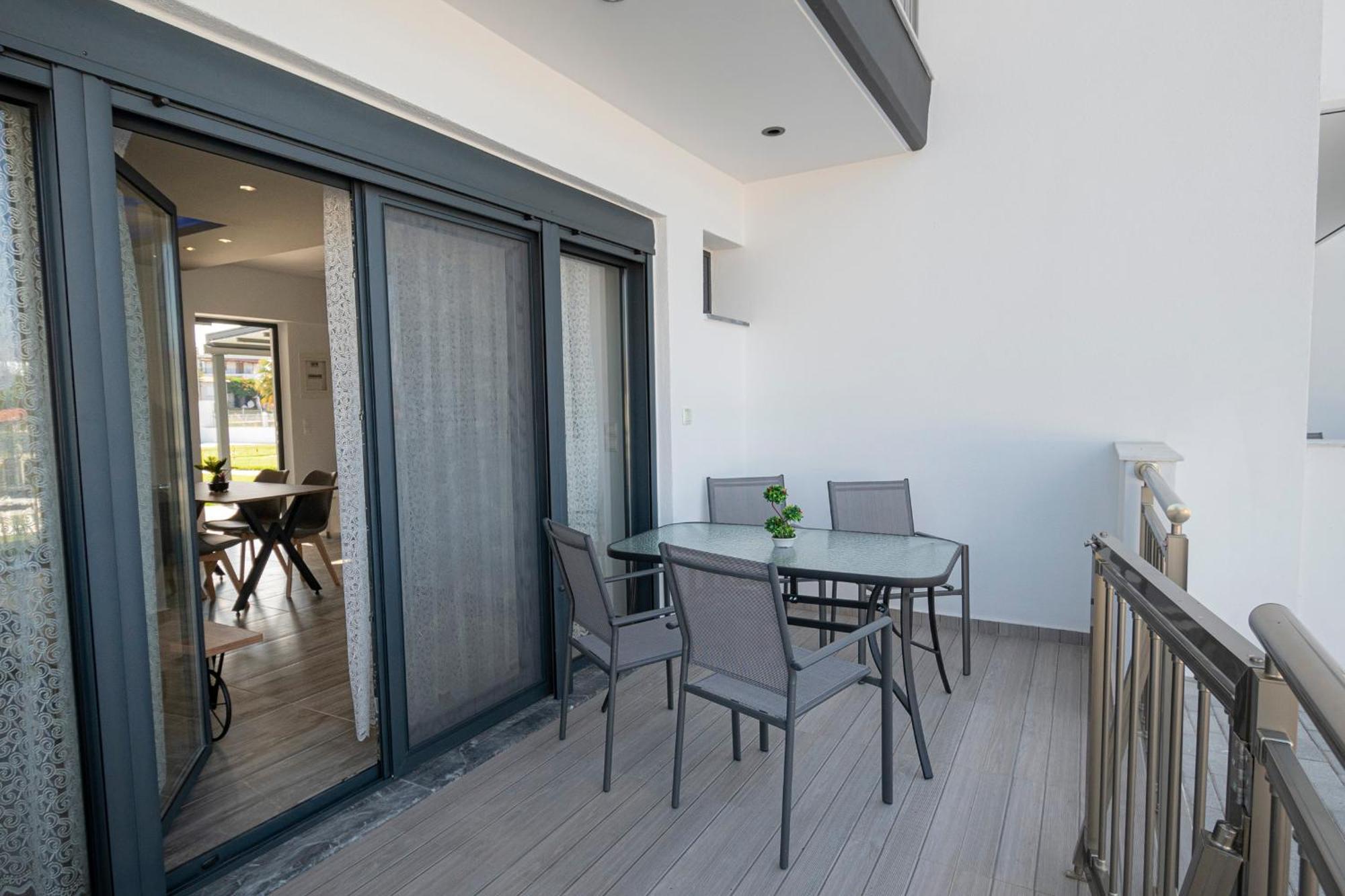 Chryssis Village By Travel Pro Services - Nea Potidaia Halkidiki Неа Потидея Екстериор снимка