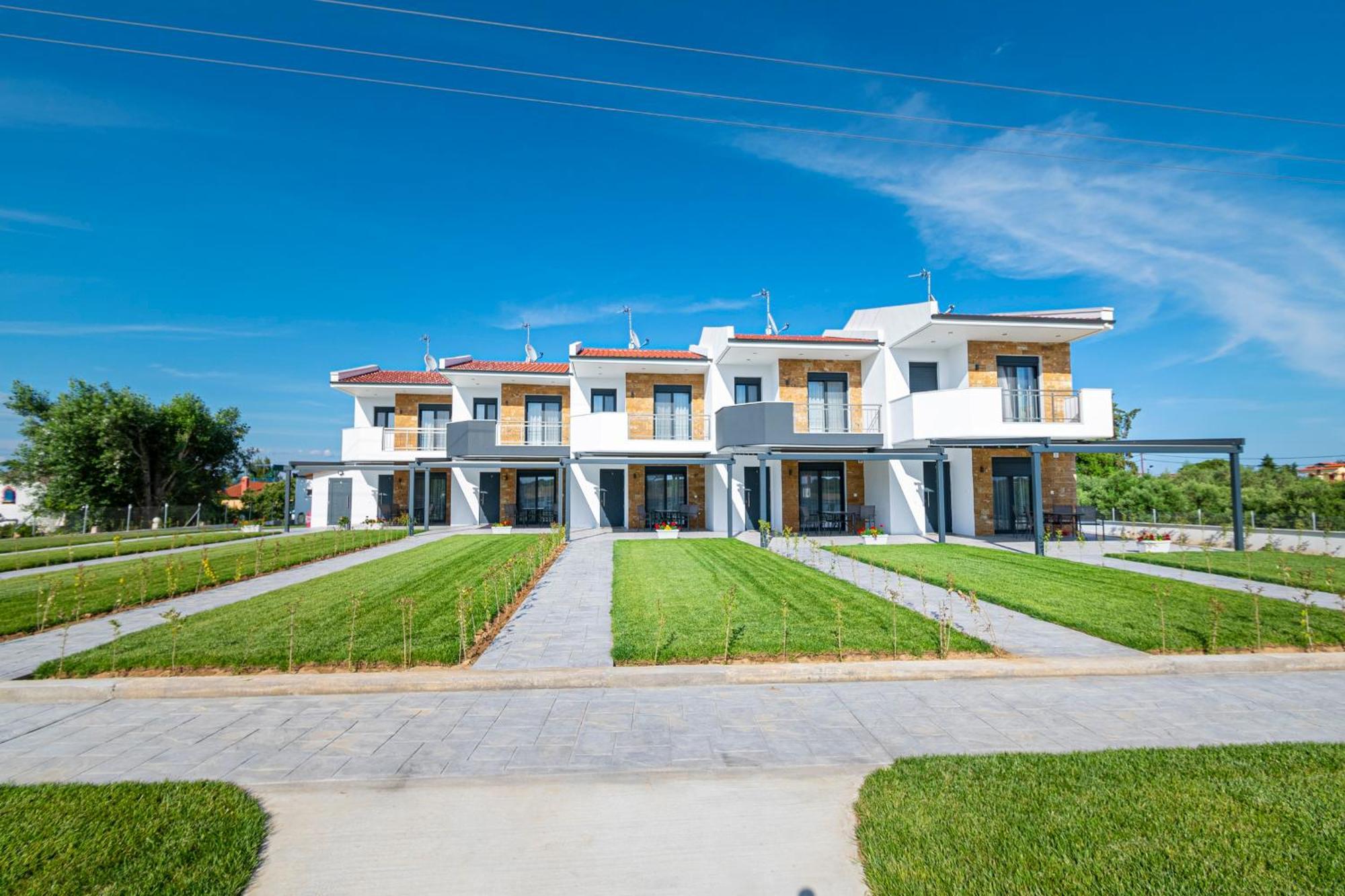 Chryssis Village By Travel Pro Services - Nea Potidaia Halkidiki Неа Потидея Екстериор снимка